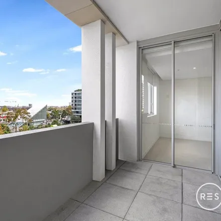 Image 9 - 28 Ebsworth Street, Zetland NSW 2017, Australia - Apartment for rent