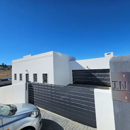 Rent this 3 bed apartment on 2nd Avenue in Glenlily, Parow