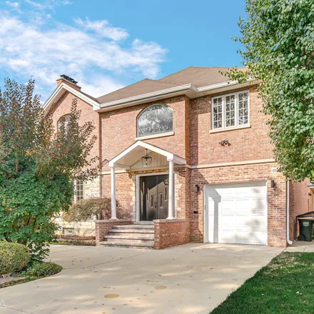 Buy this 6 bed house on 6922 North Kilpatrick Avenue in Lincolnwood, Niles Township