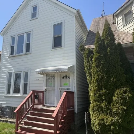 Rent this 2 bed house on 7728 South Maryland Avenue in Chicago, IL 60619