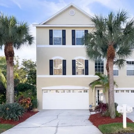 Buy this 3 bed townhouse on 3127 Oyster Bayou Way in Bayview, Clearwater