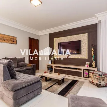 Buy this 3 bed house on Rua Estados Unidos 427 in Bacacheri, Curitiba - PR