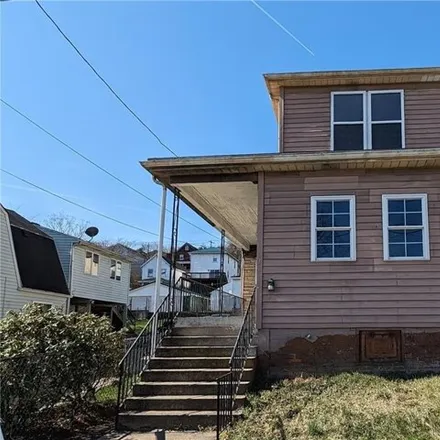Buy this 2 bed house on 935 Crest Avenue in Charleroi, PA 15022