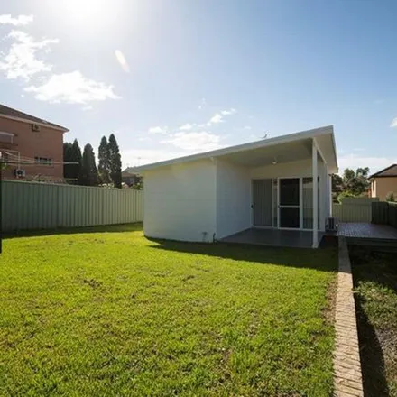 Image 5 - Roony Avenue, Abbotsbury NSW 2175, Australia - Apartment for rent