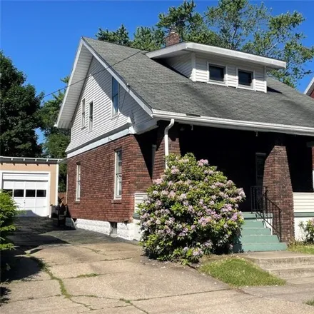 Buy this 3 bed house on 32 Kellogg Street in Federal Hill, Erie