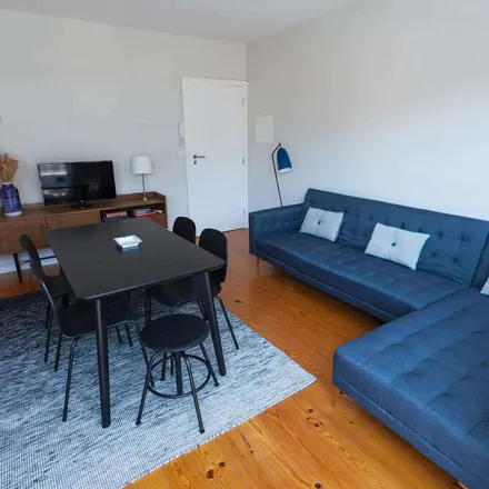 Rent this 2 bed apartment on Jardim de São Lázaro in Avenida de Rodrigues de Freitas, 4049-017 Porto