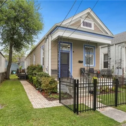 Image 2 - 4731 Iberville Street, New Orleans, LA 70119, USA - House for sale