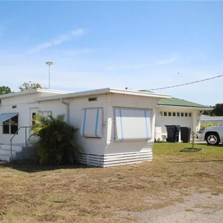Image 2 - 1071 12th Street, Buckhead Ridge, Glades County, FL 34974, USA - House for sale