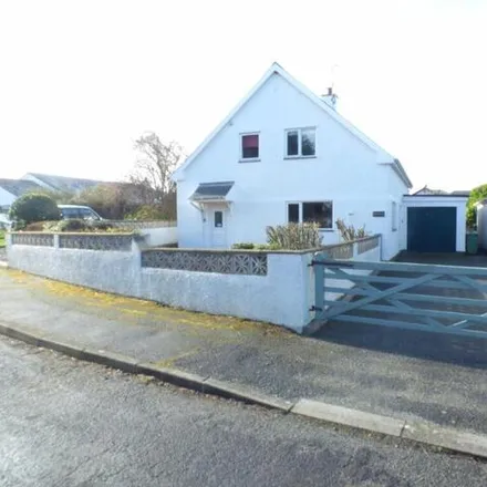 Buy this 3 bed house on Lon yr Eglwys in Morfa Nefyn, LL53 6AR