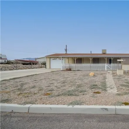 Buy this studio apartment on 1735 Mesa Vista Drive in Bullhead City, AZ 86442