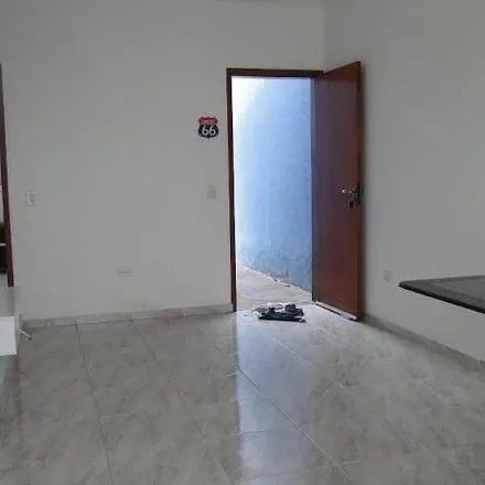 Rent this 2 bed house on Rodovia Prefeito Edmir Vianna Moura in Santa Luzia, Caçapava - SP