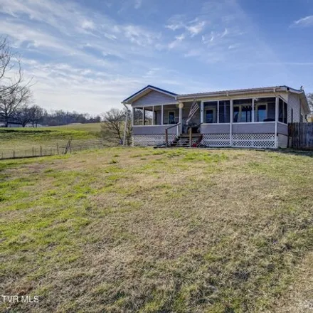 Image 4 - 1027 Mount Carmel Road, Mosheim, TN 37818, USA - House for sale