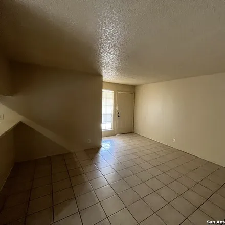 Image 4 - 5217 Meadow Rise Street, San Antonio, TX 78250, USA - Duplex for rent