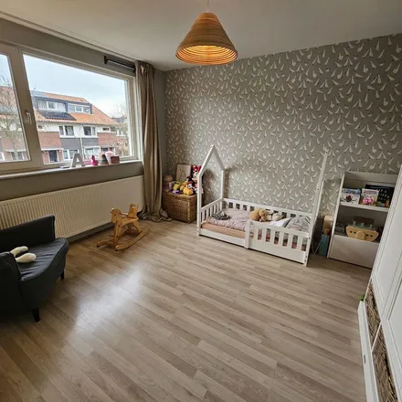 Rent this 5 bed apartment on Ger Ladagestraat 19 in 3059 TG Rotterdam, Netherlands