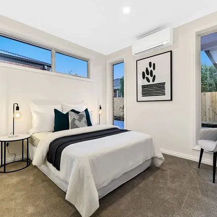 Rent this 4 bed townhouse on 2/12 Kurrajong Avenue in Glen Waverley VIC 3150, Australia