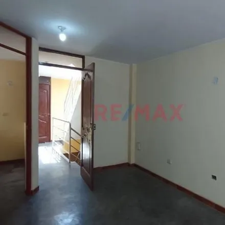 Rent this 2 bed apartment on Honorio Delgado Avenue in San Martín de Porres, Lima Metropolitan Area 15101