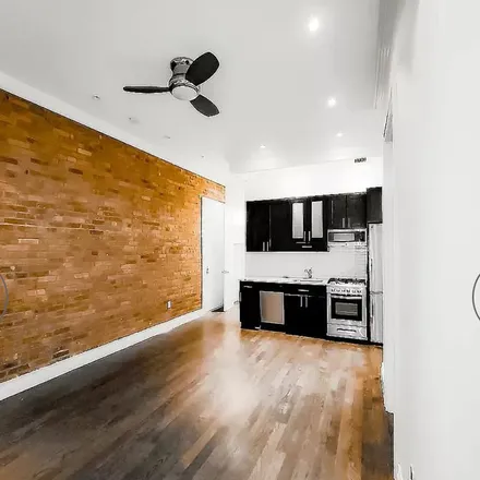 Rent this 3 bed apartment on 350 3rd Avenue in New York, NY 10010