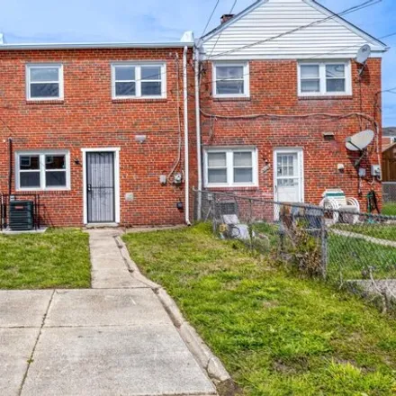 Image 3 - 4807 Bowland Avenue, Baltimore, MD 21206, USA - House for sale