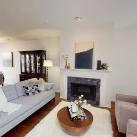 Rent this 3 bed apartment on 1250 West Oakdale Avenue in West Lakeview, Chicago