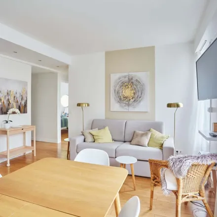 Rent this 3 bed apartment on 6 Rue Degas in 75016 Paris, France