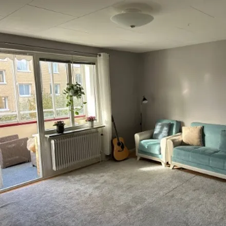 Rent this 2 bed condo on Idrottsvägen 21B in 461 39 Trollhättan, Sweden