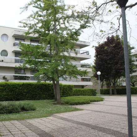 Image 8 - 78600 Maisons-Laffitte, France - Apartment for rent