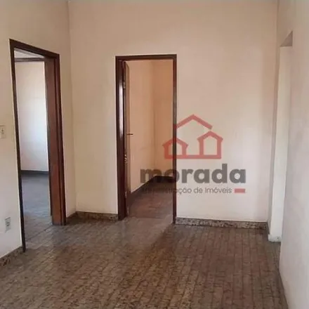 Buy this 3 bed house on Rua Dona Augusta Nogueira in Cerqueira Lima, Itaúna - MG