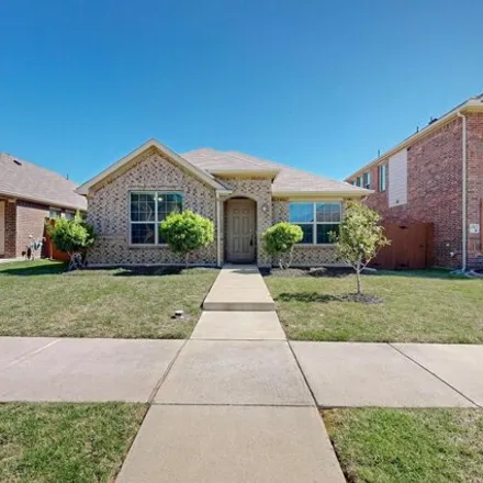 Buy this 4 bed house on Villawood Trail in Heartland, TX 75114