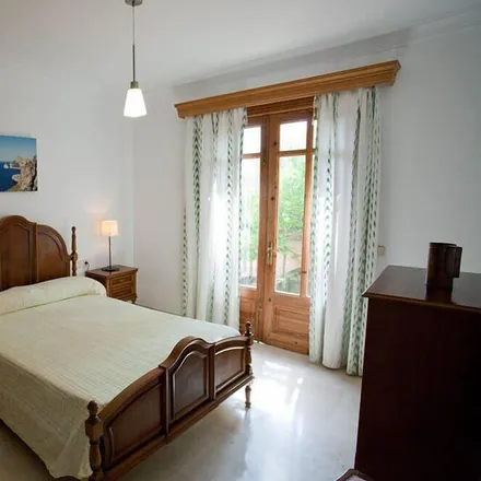 Rent this 5 bed house on 07687 Sant Llorenç des Cardassar