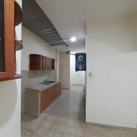 Rent this 3 bed apartment on Colegio Alemán Humboldt in Doctor Francisco Martínez Aguirre, 090902