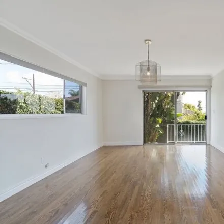 Image 9 - 3520 Mountain View Avenue, Los Angeles, CA 90066, USA - House for rent