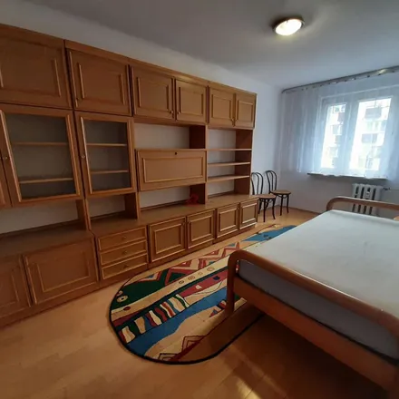 Rent this 3 bed apartment on Tarnowska in 25-394 Kielce, Poland