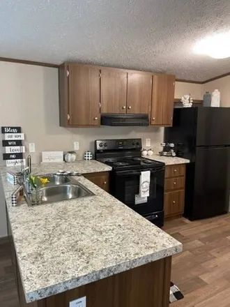 Buy this studio apartment on 294 Schooner Trail in Mount Lebanon, Madison County