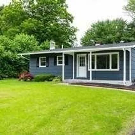 Rent this 3 bed house on 5 Sycamore Drive in Hyde Park, NY 12538