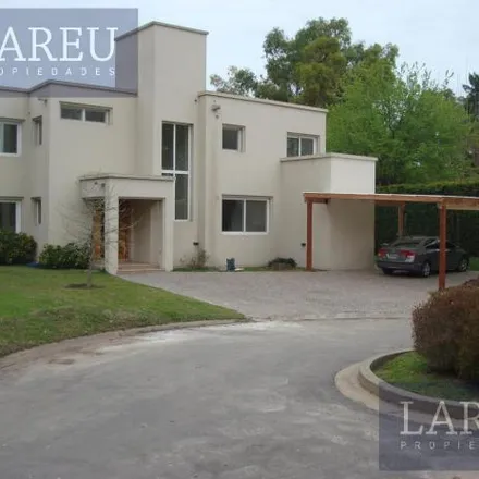 Rent this 3 bed house on Miraflores Country Club in Almirante Brown, Garín Centro