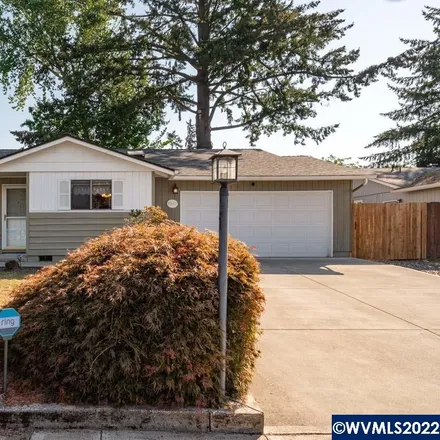 Buy this 3 bed house on 4060 32nd Place Northeast in Salem, OR 97301