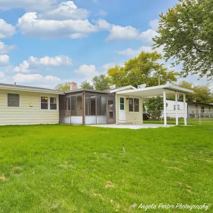 Image 3 - 4704 William Street, Johnsburg, McHenry County, IL 60051, USA - House for sale