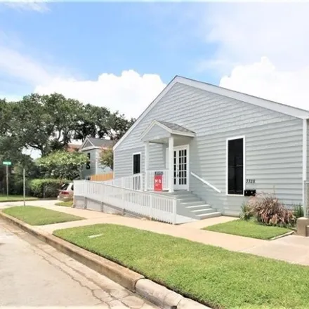 Buy this 4 bed house on Salon del Reino Church in Bernardo De Galvez Avenue, Galveston