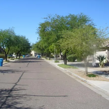 Image 2 - 3051 East Captain Dreyfus Avenue, Phoenix, AZ 85032, USA - House for rent