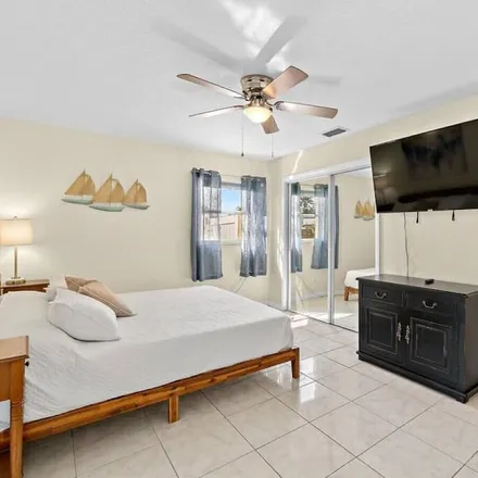 Rent this 7 bed house on Satellite Beach in FL, 32937