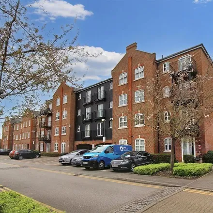 Rent this 2 bed apartment on Coxhill Way in Aylesbury, HP21 8FL