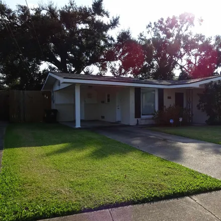 Buy this 2 bed house on 413 Rightor Street in Houma, LA 70364