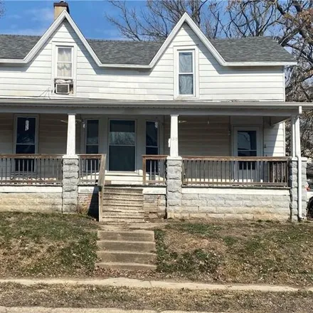 Buy this 5 bed house on 1265 Madison Avenue in Charleston, IL 61920