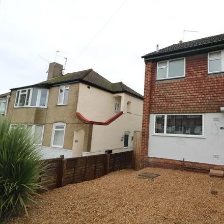 Image 1 - Chestnut Road, Strood, ME2 2LH, United Kingdom - Duplex for rent