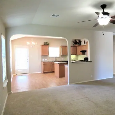 Image 2 - 2882 Oakdell Trail, New Braunfels, TX 78130, USA - House for rent