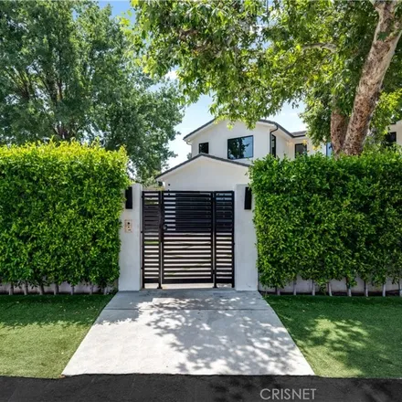 Image 3 - 23256 Gonzales Drive, Los Angeles, CA 91367, USA - House for rent