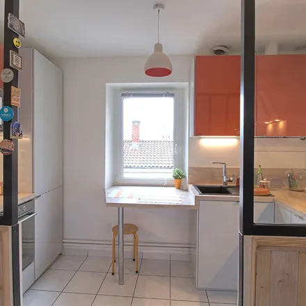 Rent this 4 bed apartment on 25 Rue Saint-Martin in 47000 Agen, France