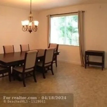 Image 9 - 111 Nw Gardner St, Boca Raton, Florida, 33432 - House for sale