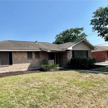Buy this 3 bed house on 1084 Brawner Parkway in Corpus Christi, TX 78411