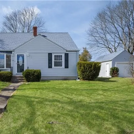 Rent this 3 bed house on 55 Maplehurst Avenue in Warwick, RI 02889